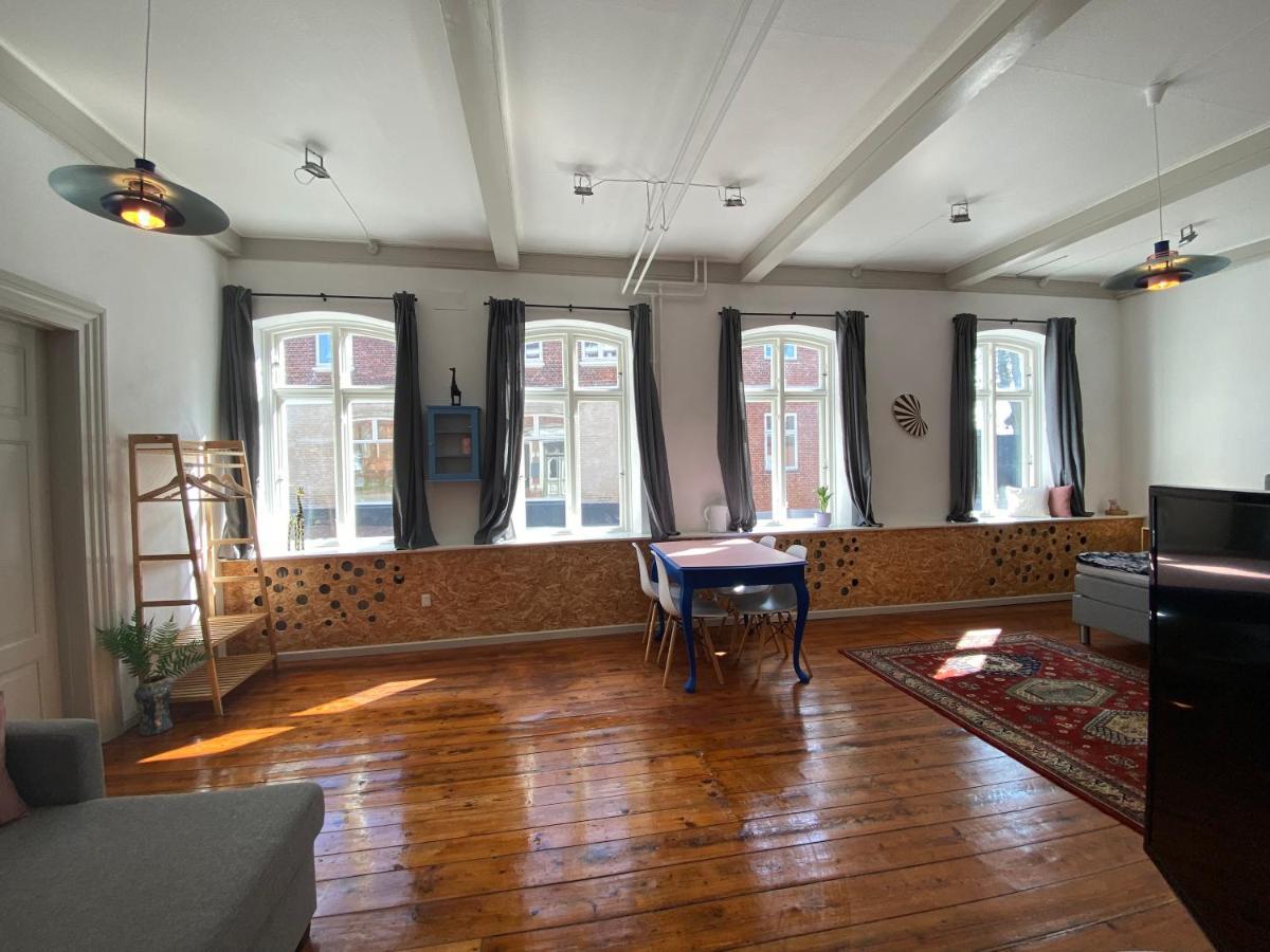 Gallery Studio In The Heart Of Højer Екстериор снимка
