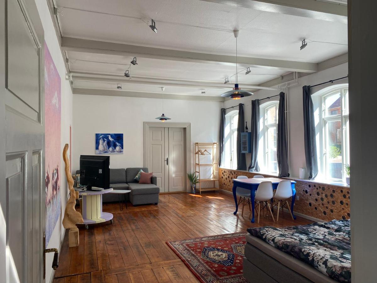 Gallery Studio In The Heart Of Højer Екстериор снимка